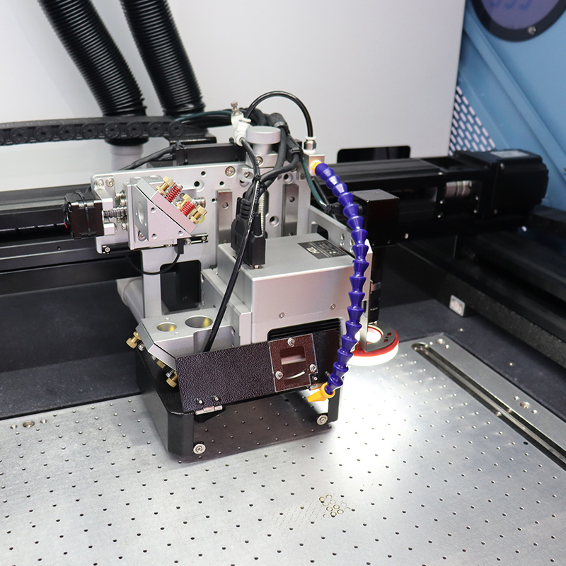 振鏡片材激光切割機 1260D/DC